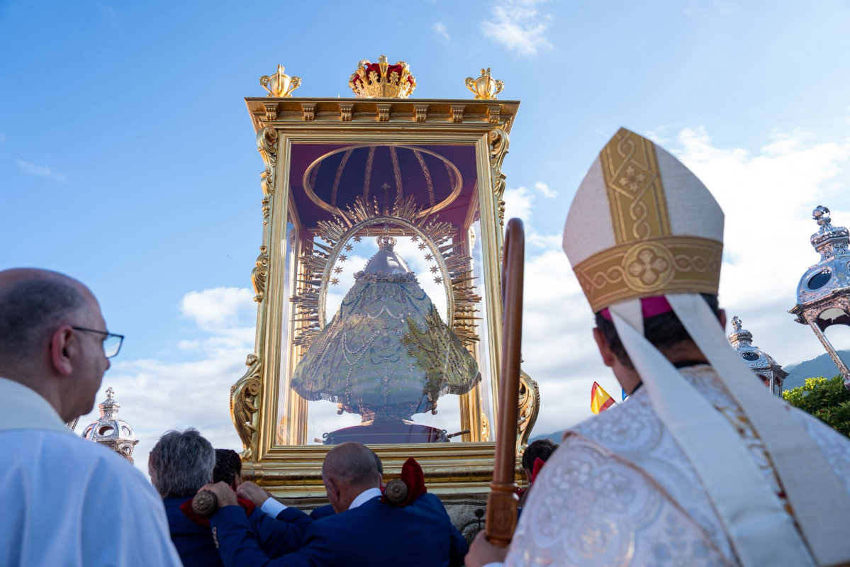 BAJADA VIRGEN 7