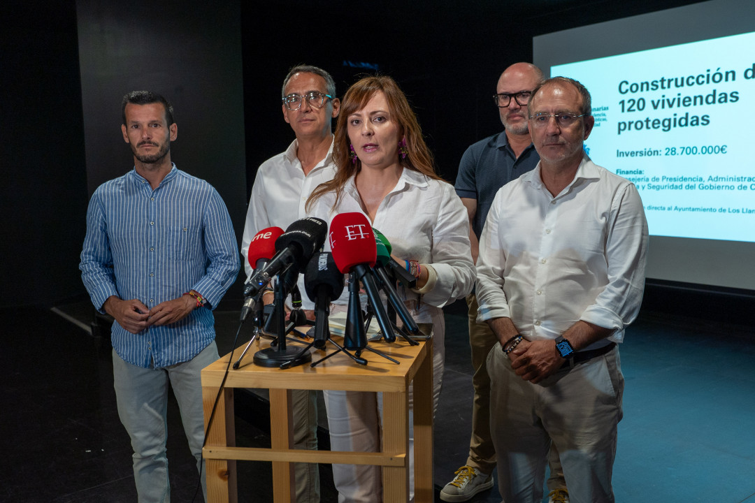 Nieves Lady Barreto: “El plan extraordinario para La Palma da un paso más con el encargo de 120 viviendas más en Los Llanos”